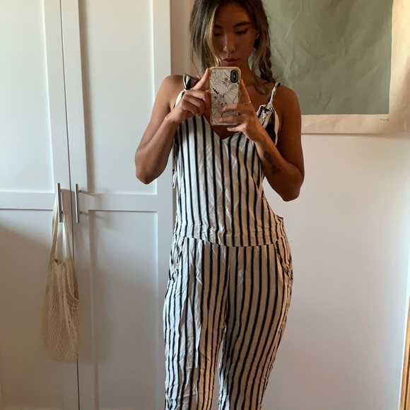 Pinstripe Jumpsuit // - Picture 2 of 8